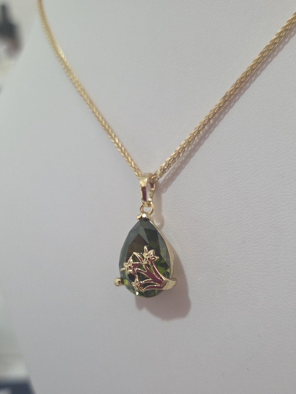 Gold Pendant Necklace with Dark Green Teardrop Gem